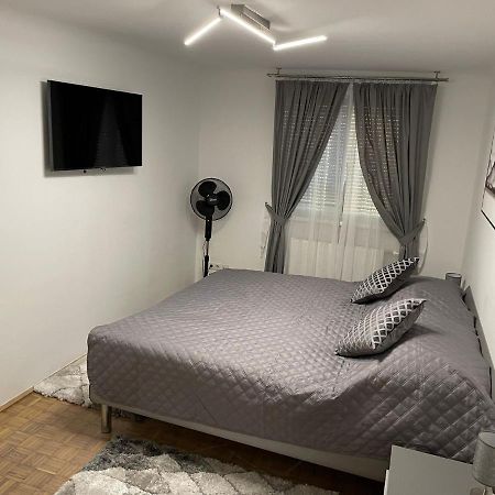 Refaeli Apartments 1020 Виена Екстериор снимка